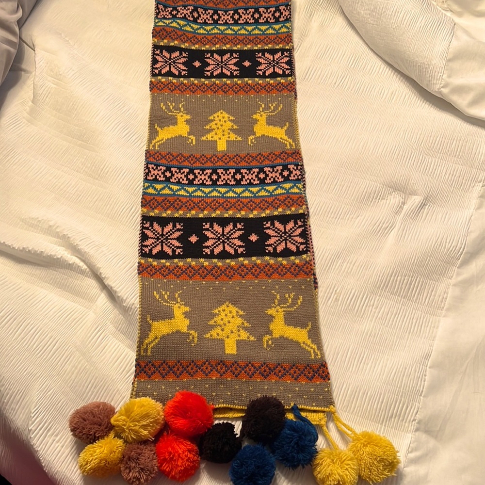 Winter themed scarf